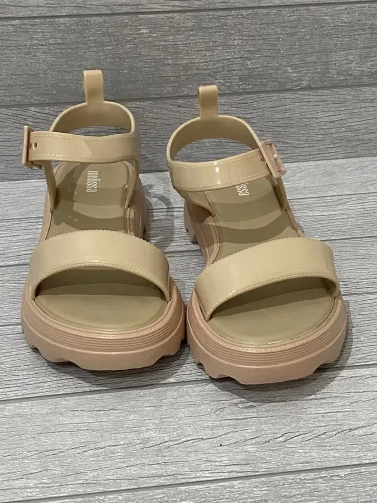 Sandal merk melissa uk 37