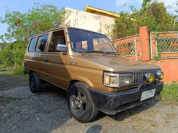 Toyota Kijang 1986 Bensin