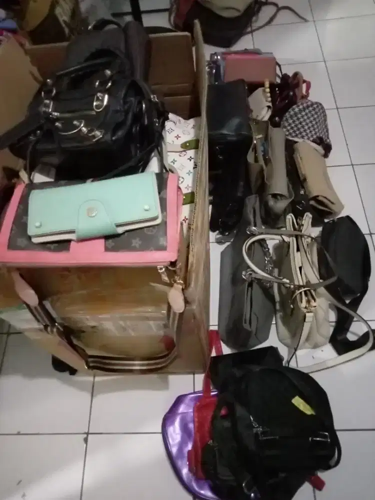 PAKET USAHA TAS Preloved isi 30 pcs 1,2 juta free ongkir
