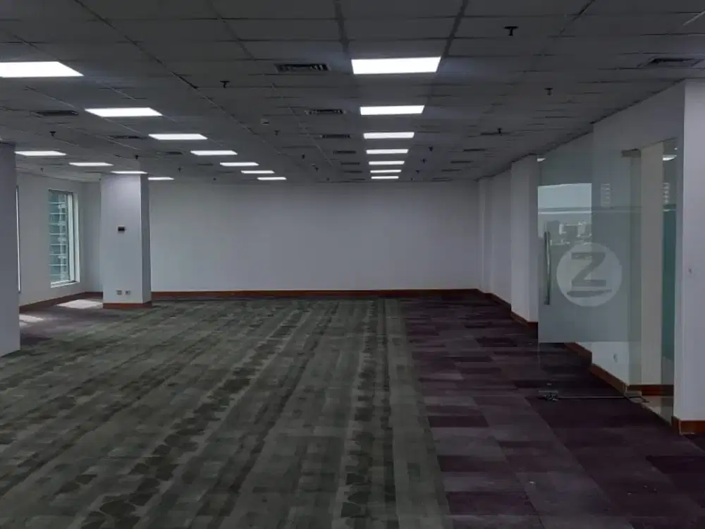 SEWA KANTOR DI JAKARTA SELATAN KUNINGAN  270M2 BARE 100K NEGO