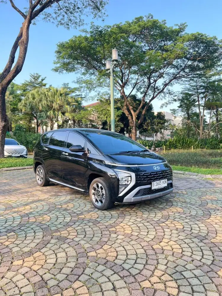 Hyundai StarGazer Prime Mulus Murah Hitam 2024 2023 Bagus Ganjil Keren