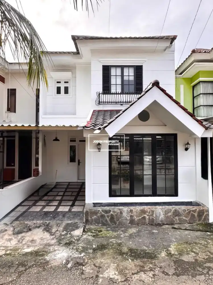 JUAL RUMAH TERAWAT FULL FURNISHED DI CIRENDEU DEKAT MRT LEBAK BULUS