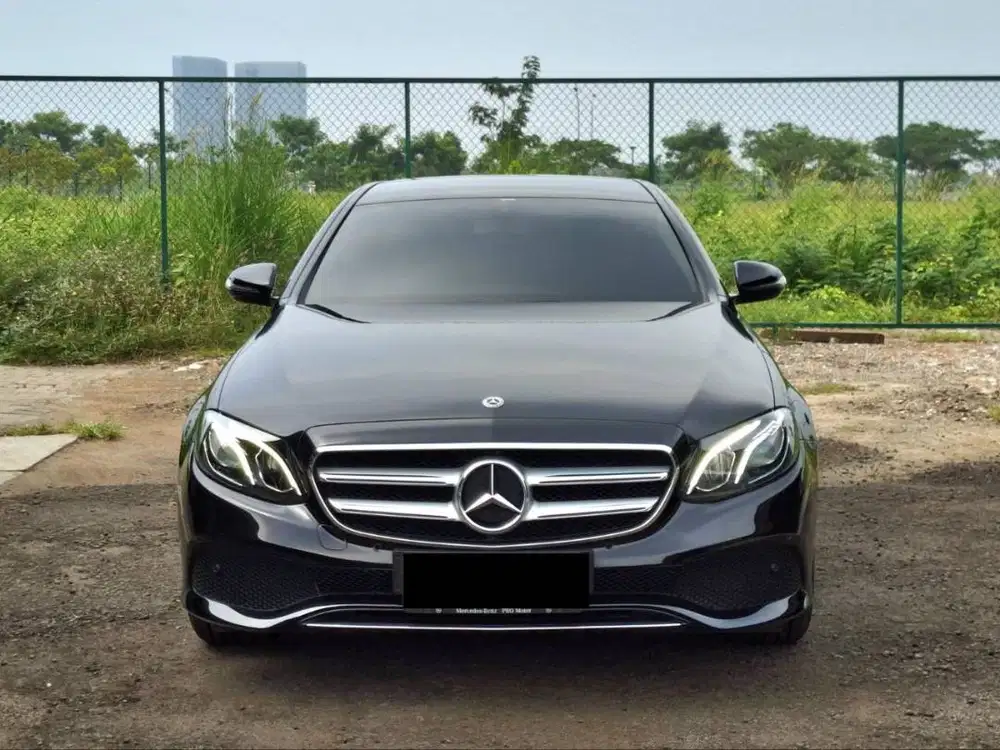 Mercedes-Benz E250 2.0 Avantgarde