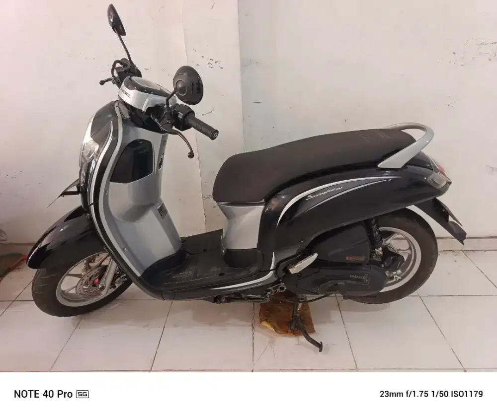 Jual beli scoopy th 2018 samping kompelik Andika hairi motor s. Adam