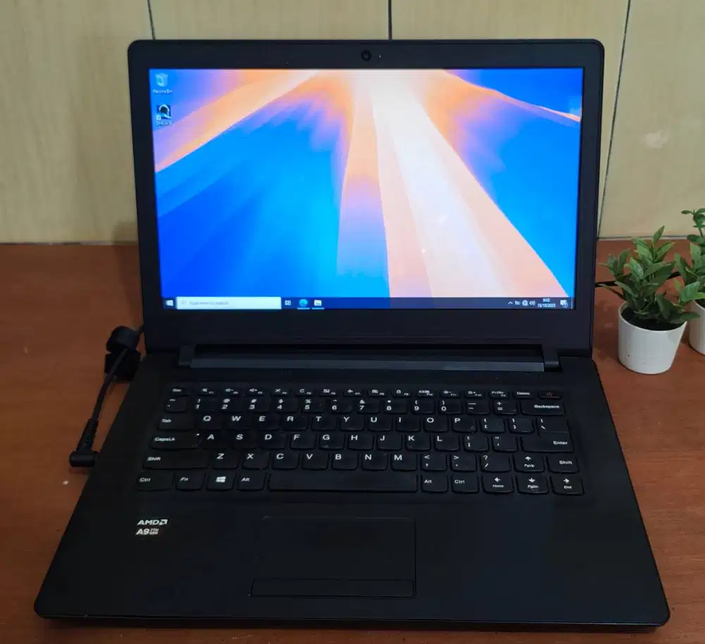 Laptop Lenovo Idepad A9 9400 | RAM 8GB | SSD 256GB