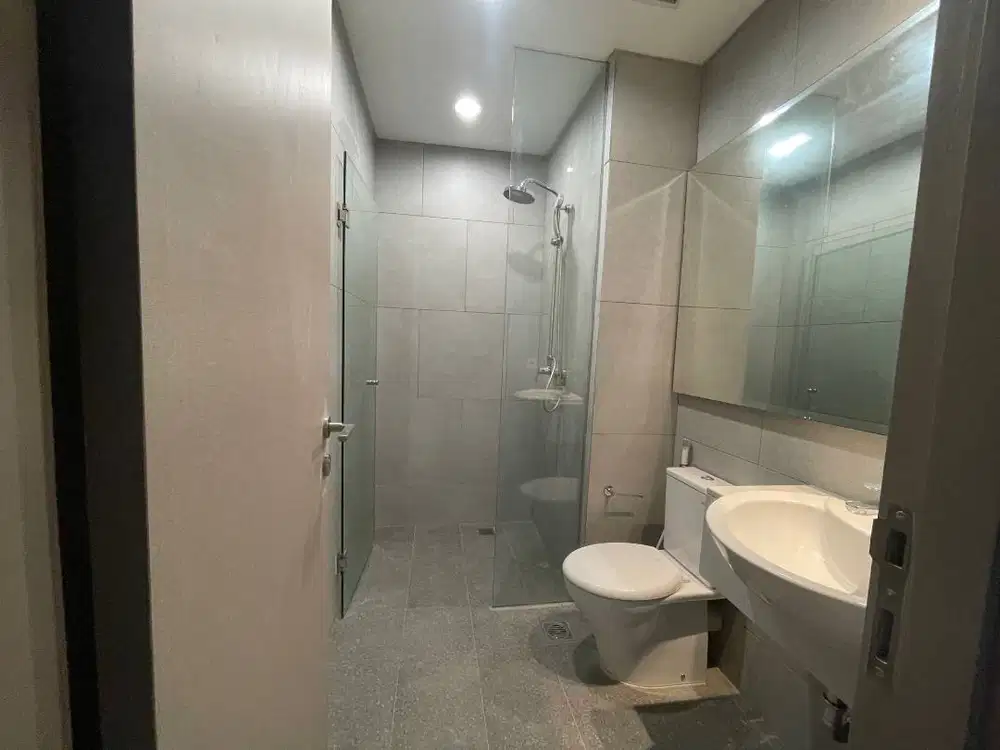 Menara Jakarta Semi Furnished