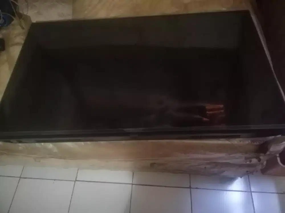 Murah Tv SMART GOOGLE LG 43 Normal cuma sayang Layar rusak