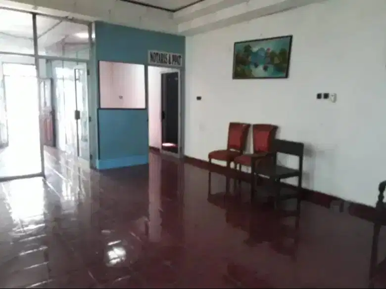 Jual Tanpa Perantara, Nol Jalan Raya Strategis