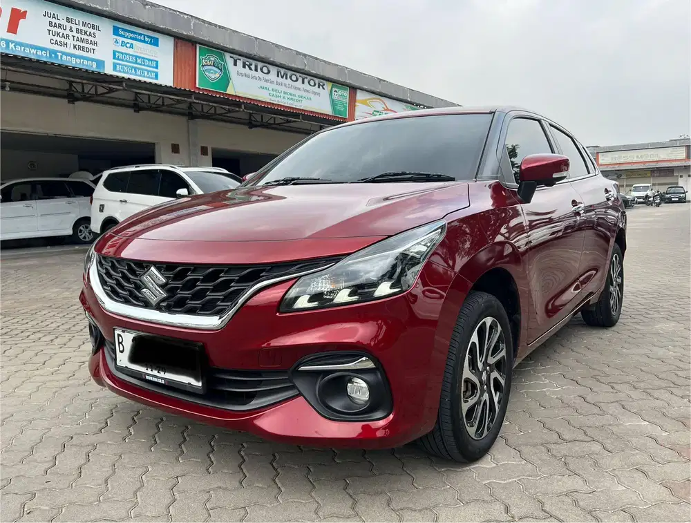 Suzuki Baleno AT 2024 KM 7500 Merah Antik seperti baru