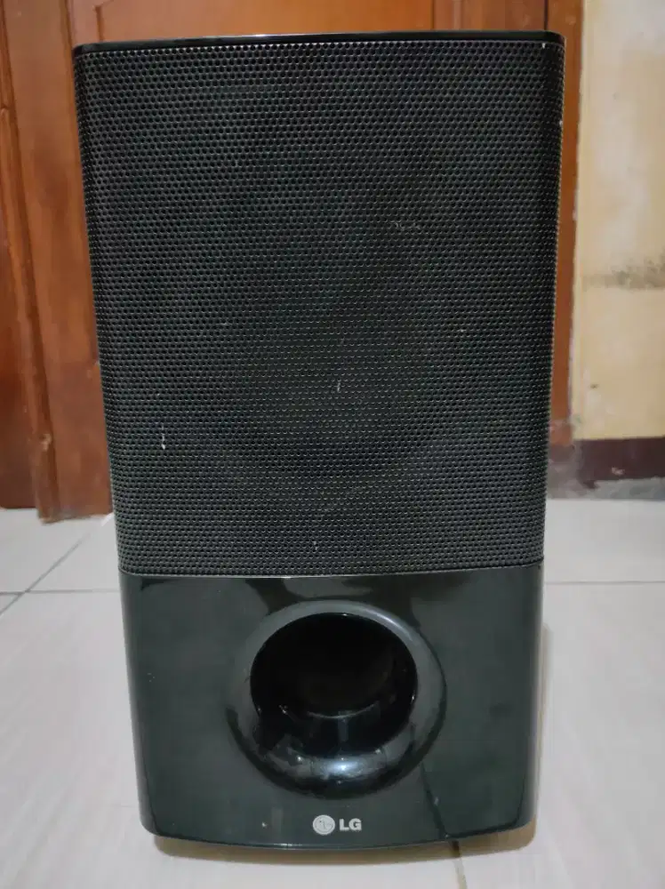Subwoofer LG SH54TM W