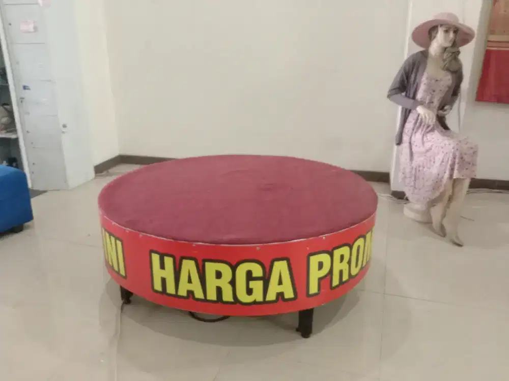 Display promo putar jumbo