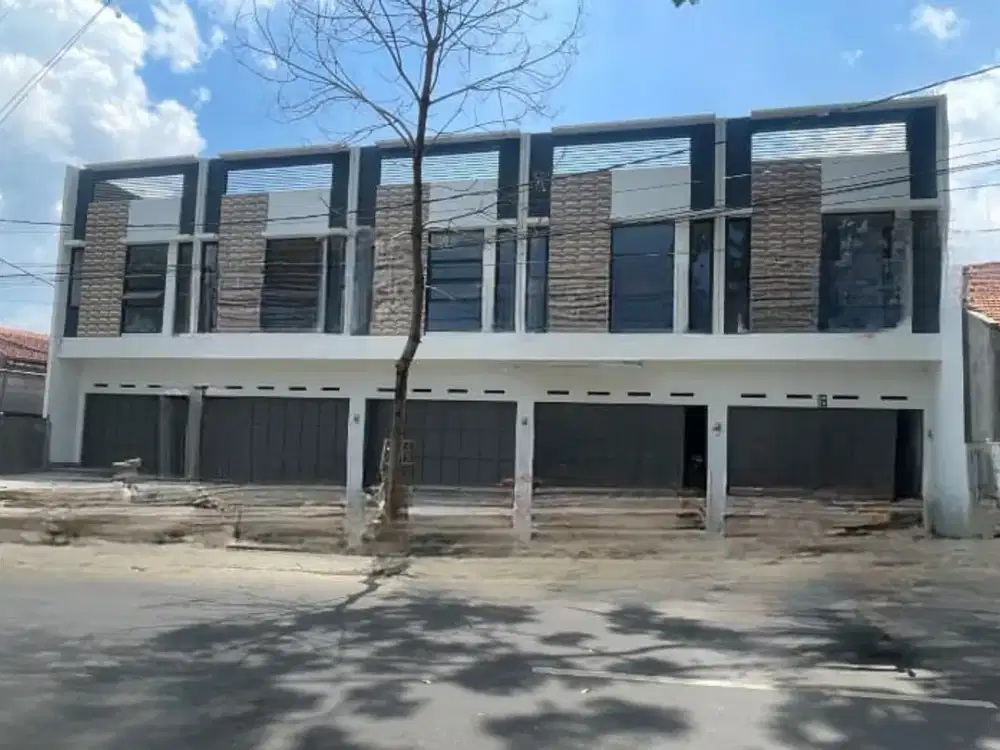 Disewa Ruko 2 Lantai di Jalan Sangkuriang Cimahi Utara, Hoek