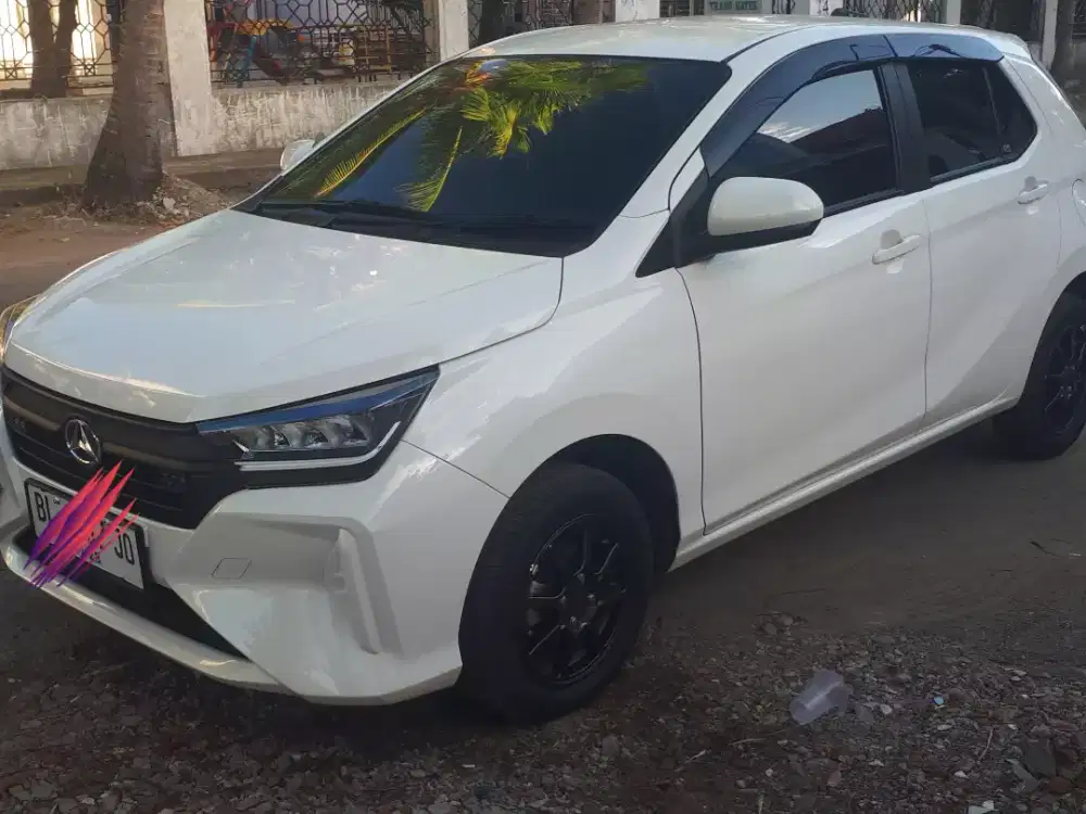 Daihatsu New Ayla 1.2 R/Manual