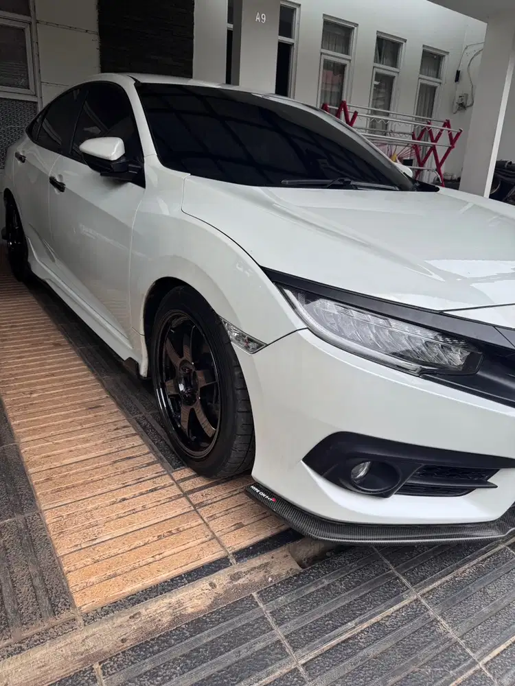 Honda Civic 2017 Bensin