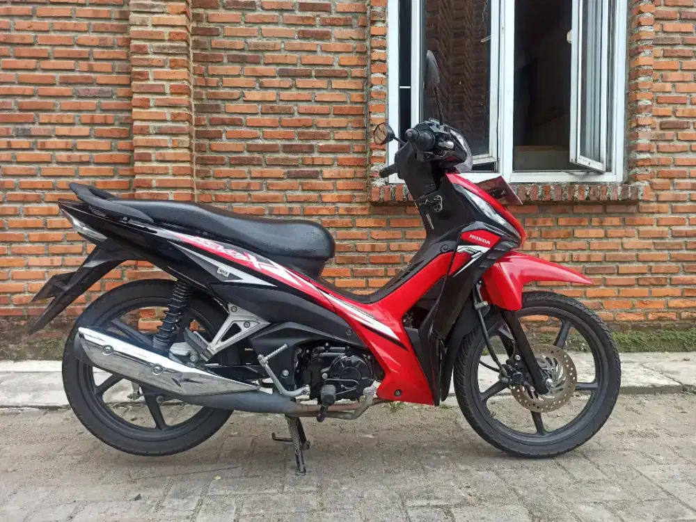 Honda Revo X CW 2024 Mulus Pajak Hidup 2026