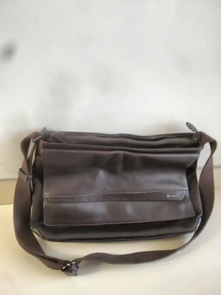 Tas laptop tas kantor tas kerja tas picard tas slingbag