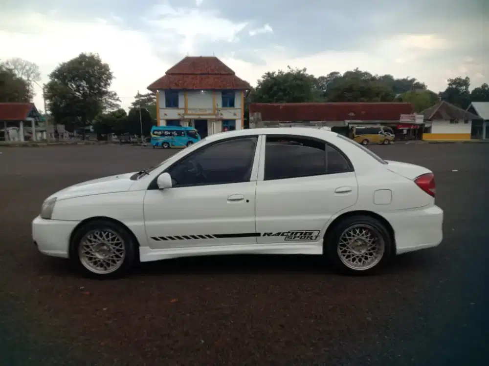 Sedan Kia Rio MT