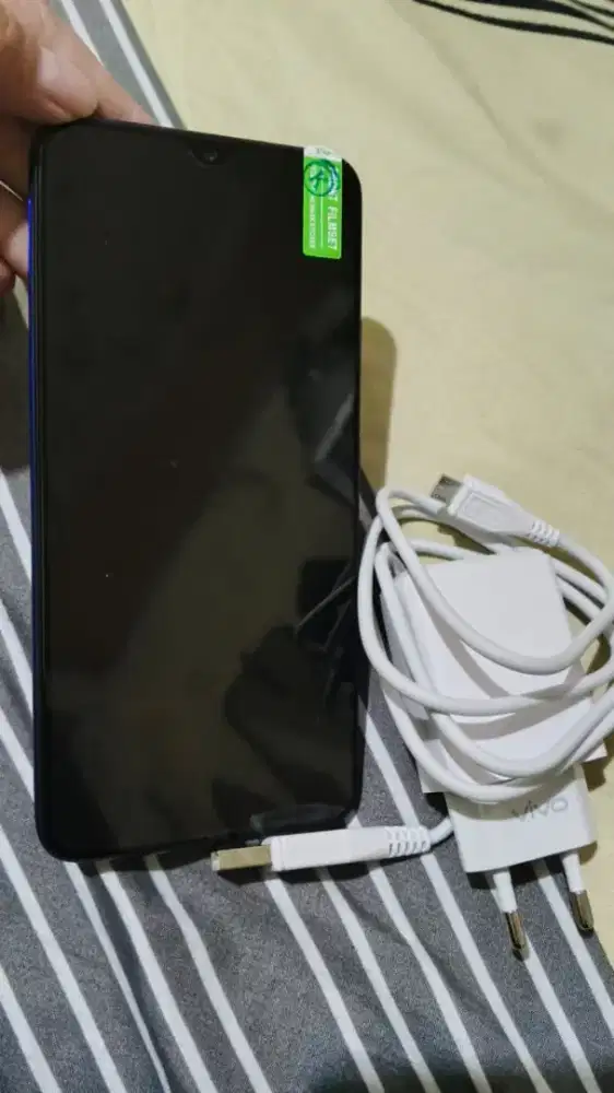 vivo y19 refurbis 8/256