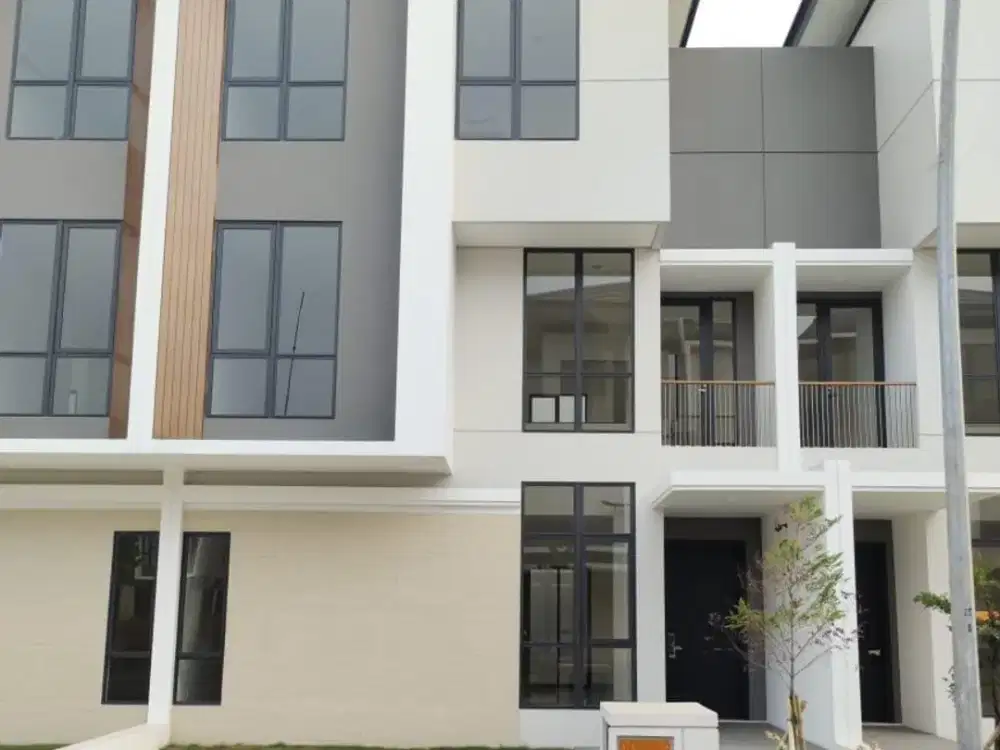 Dijual Rumah Semi Furnished 3 Lantai di Cluster Maninjau Jakarta Timur