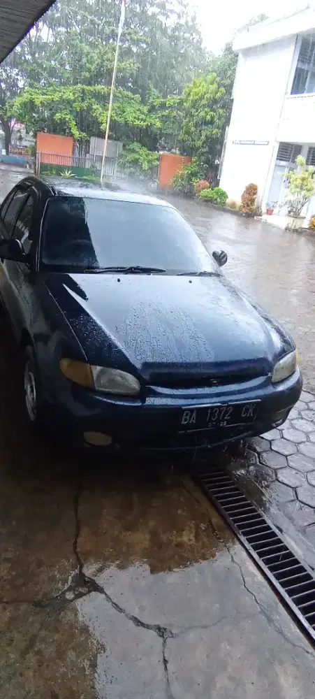 Hyundai excel 2004