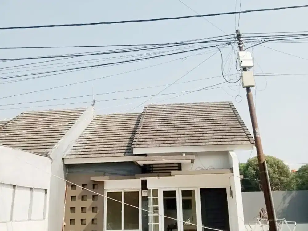 JUAL/ SEWA Rumah Cibubur Country Hook Sudah Cat Ulang Cikeas Bogor