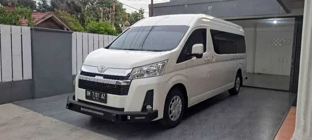 Toyota Hiace premio 2.8 MT 2021 pribadi