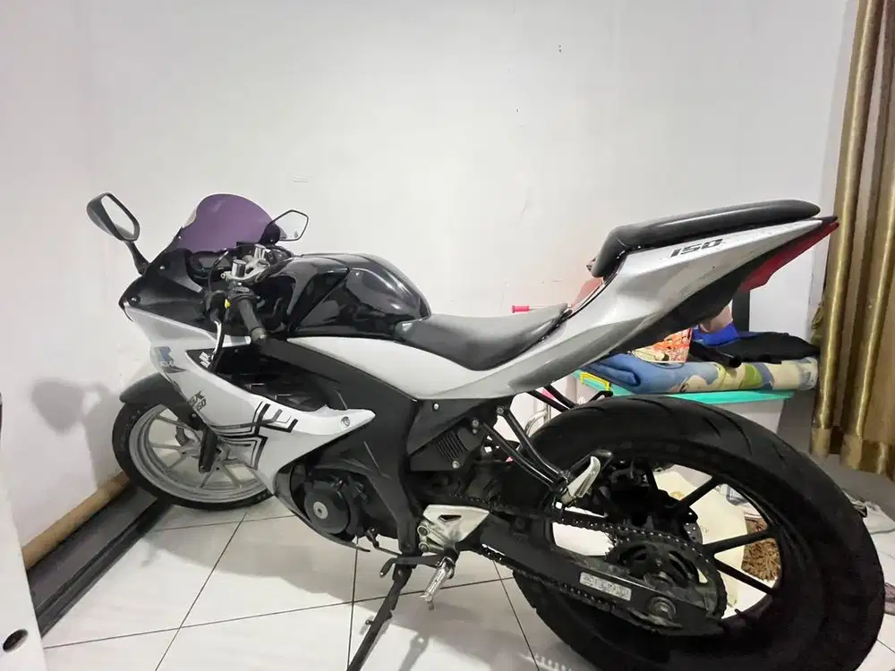 SUZUKI GSX-150cc