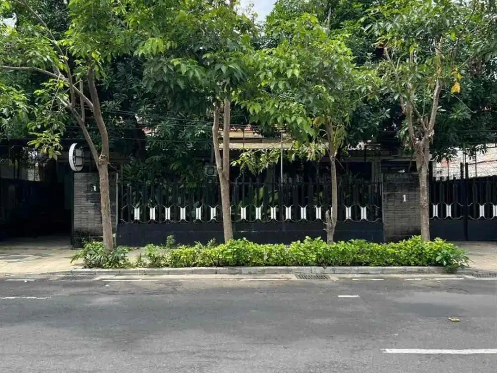 jual cepat rumah pusat kota selangkah menuju jalan raya darmo
