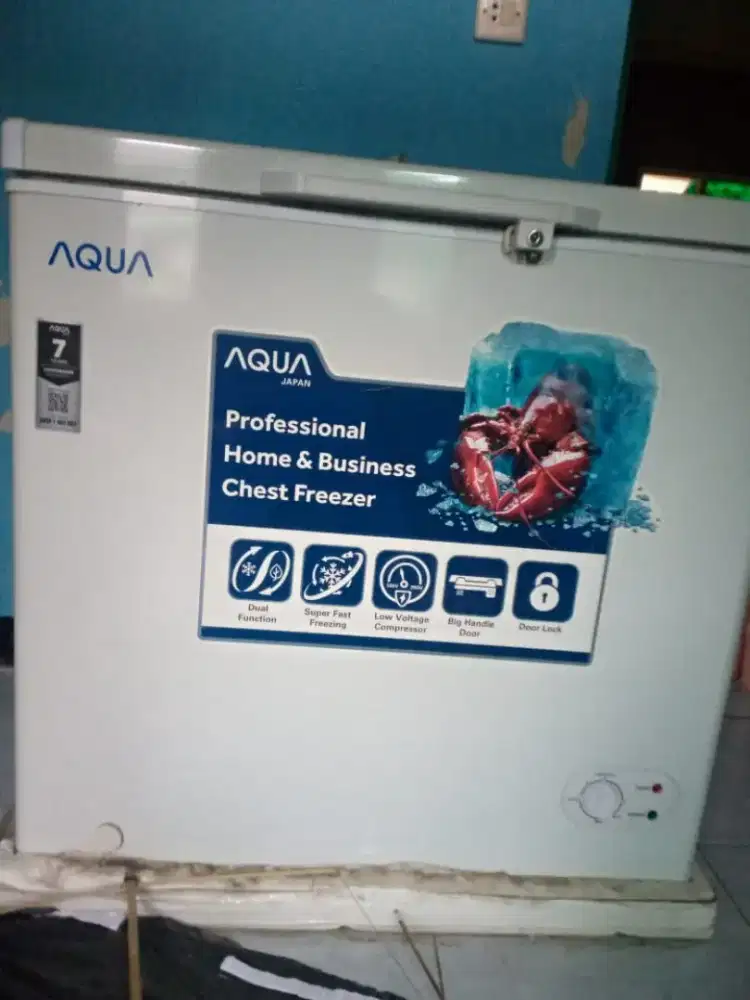 Freezer Box Aqua 200 Liter Garansi 5 Thn