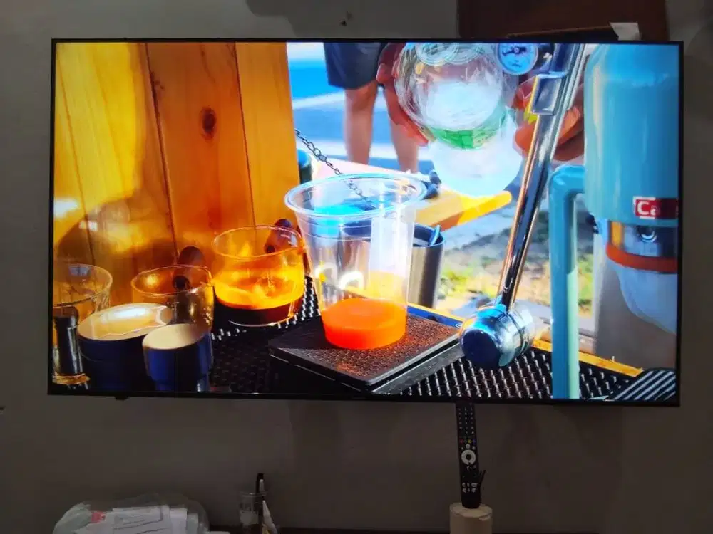 TV SHARP LED TV 4T-C65FJ1I baru 6 bulan pakai tidak ada minus