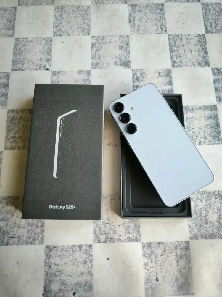 samsung s25 plus 12/512 sein like new fullset ori