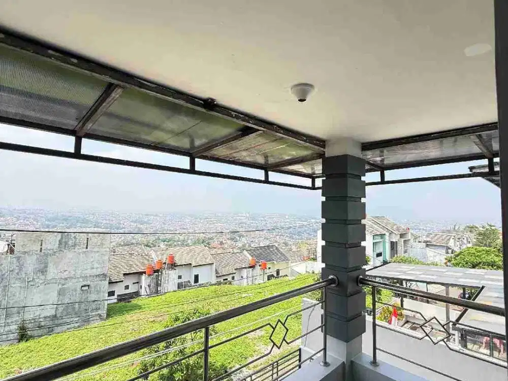 rumah mewah siap huni murah strategis nyaman view cantik di Ujungberung