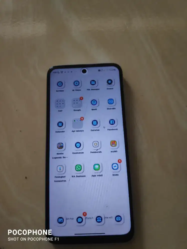 Redmi 10 2022 4/64gb hp dan dus