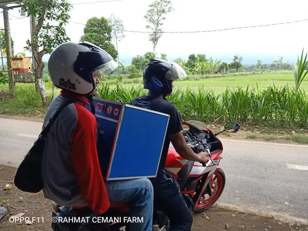 Mesin penetas telur otomatis