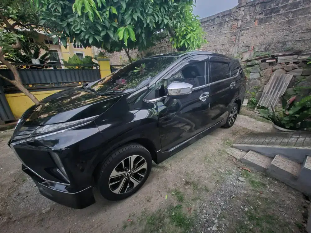 Mitsubishi expander 1.5 Sport Matic black