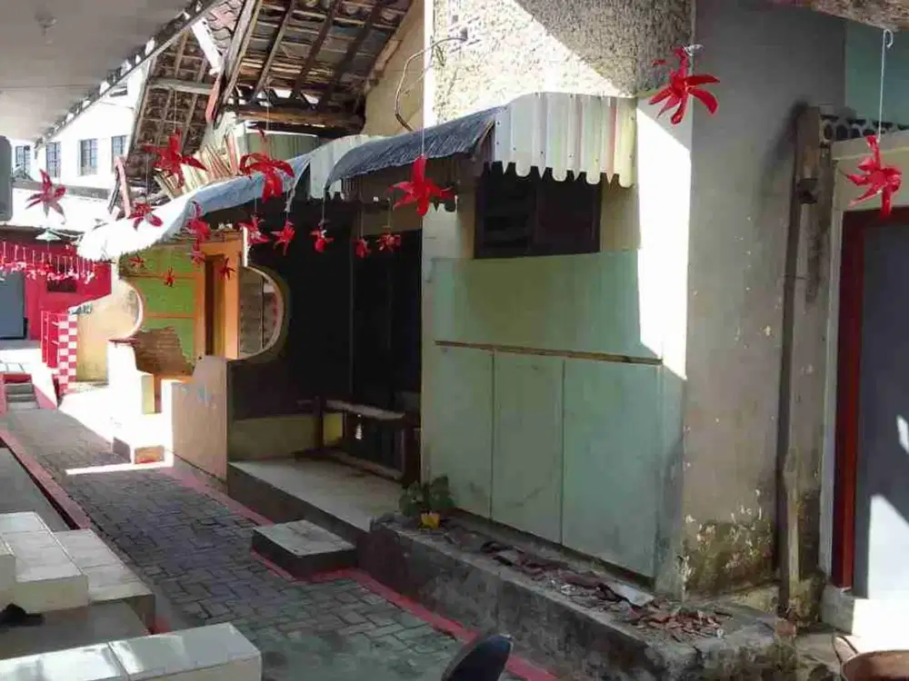 1 menit ke Alun-alun Jember, bisa untuk kos-kosan