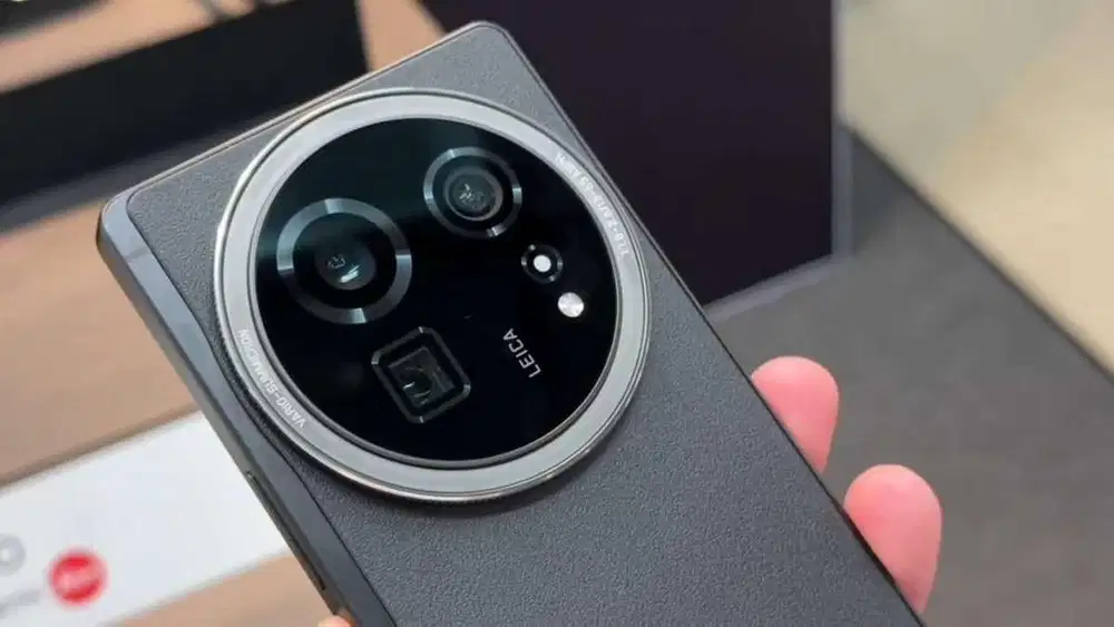 Sharp Aquos R9 Pro (get e-vocher 300k)