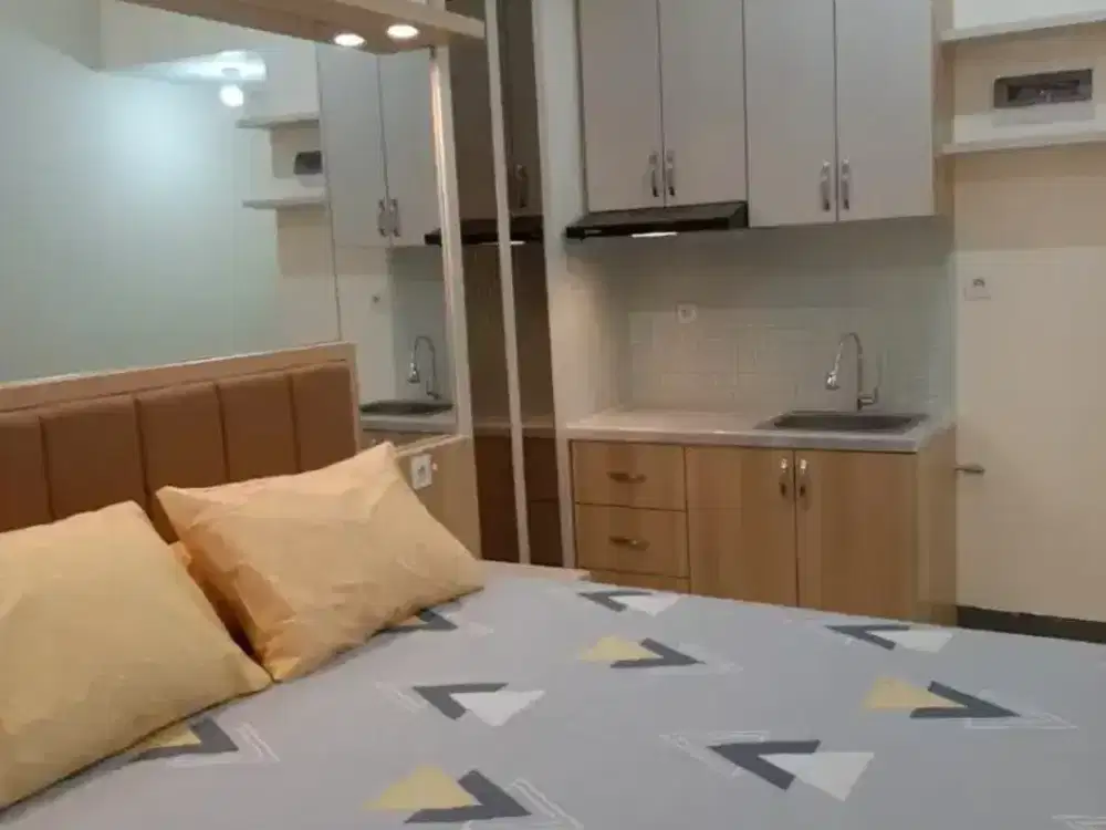 Sewa bulanan apartemen Benson Pakuwon mall Surabaya studio furnish
