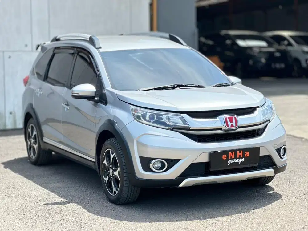 Dp 19jt.. Honda BRV Prestige 1.5 A/T 2017.. eNHa garage Semarang..