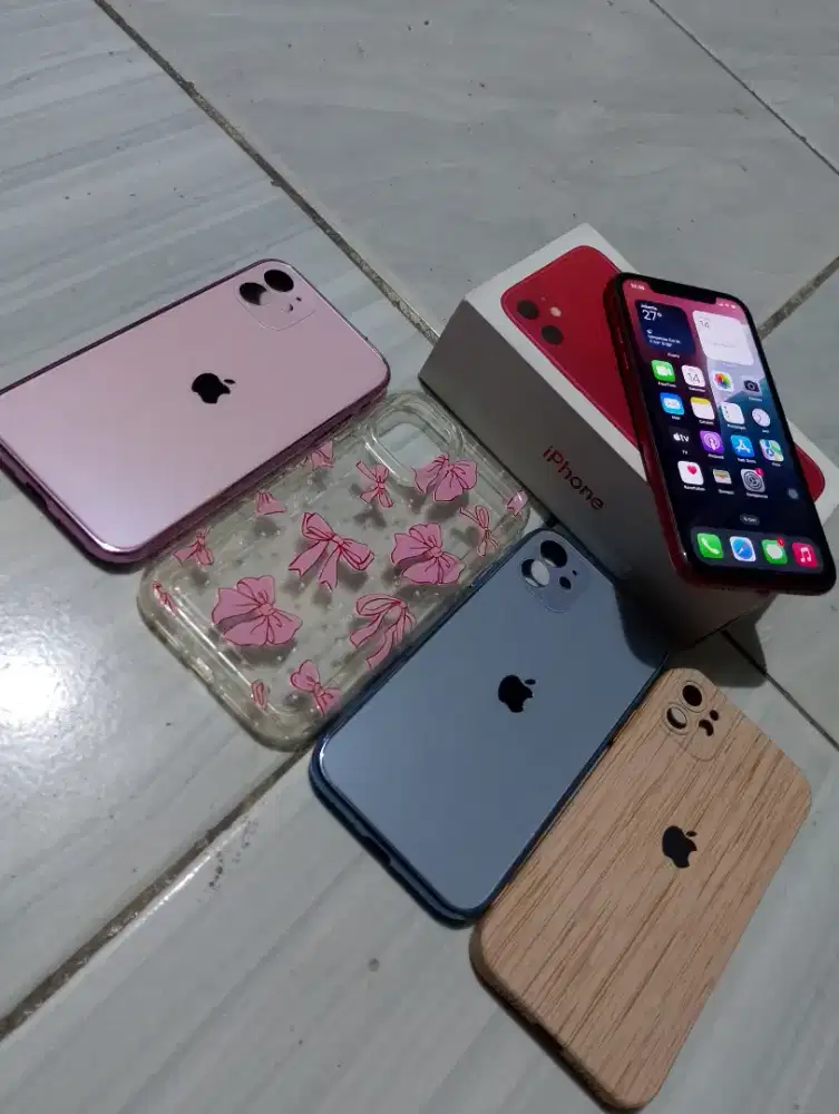 iPhone 11 red 64 gb
