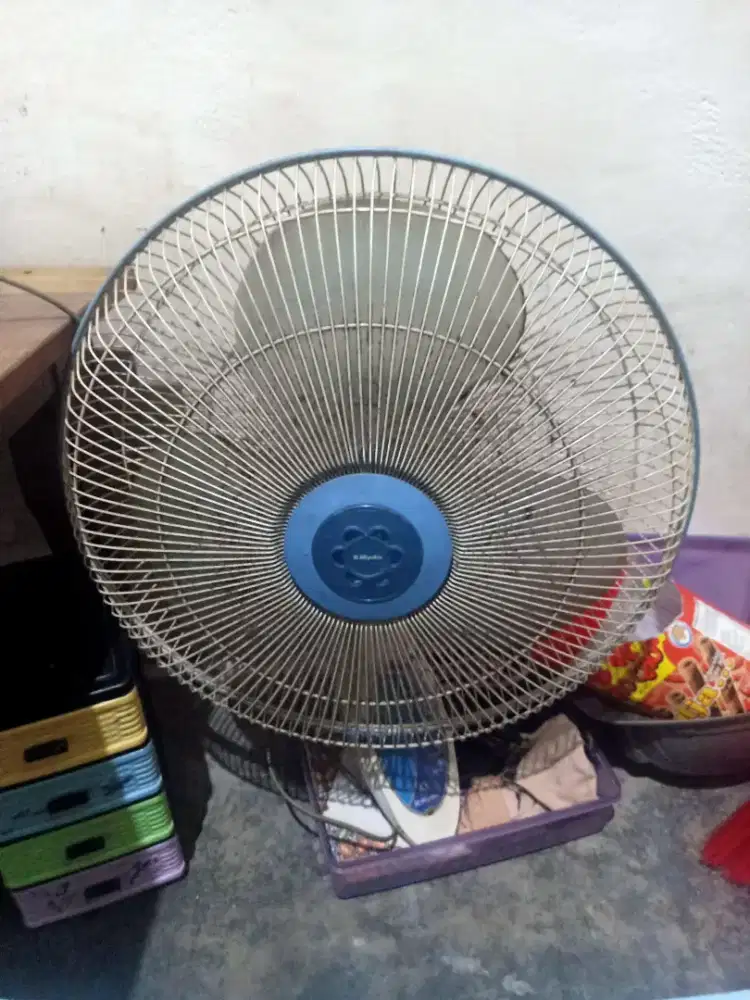 Di jual semua macam kipasa angin merek dan model  garansi 3 th motor