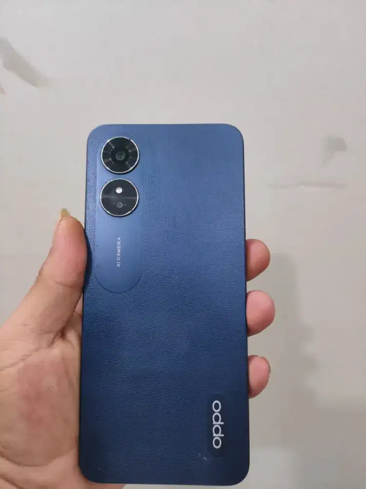 oppo a17 4+3/64 hp carger