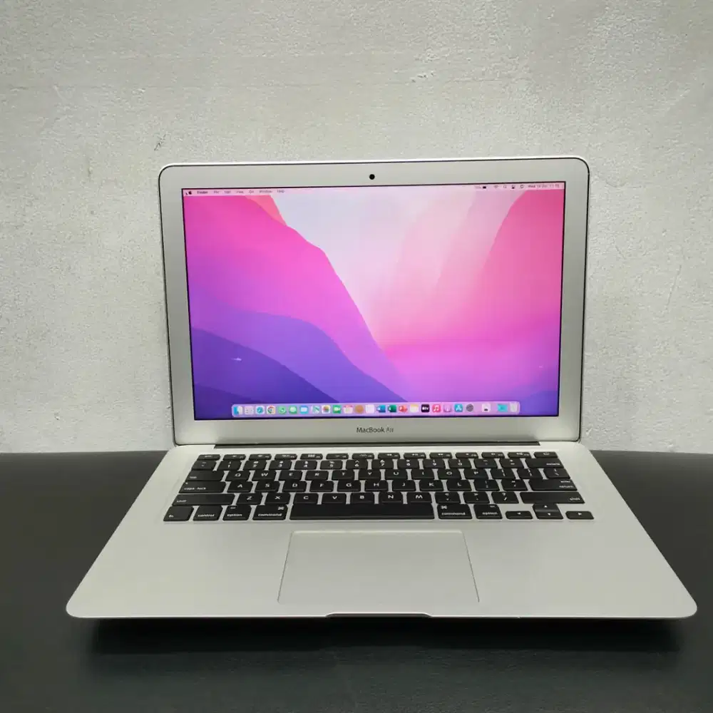 Macbook Air 13-inch 2015 Ci5 - 1.6GHz RAM 8GB SSD 128GB ( Second )