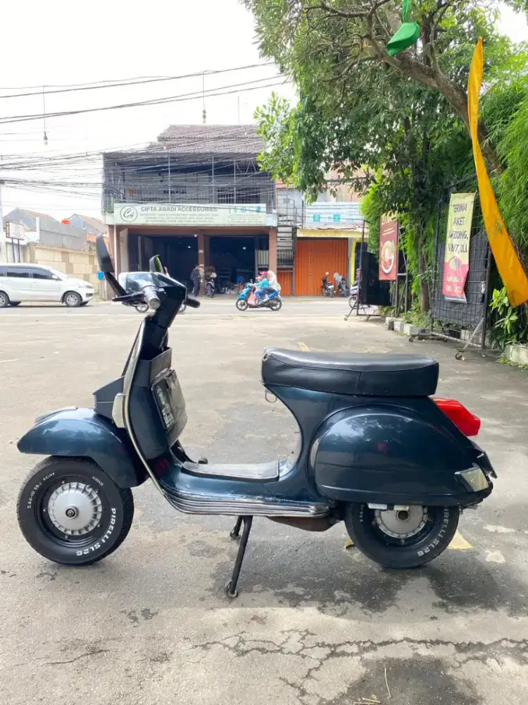 Vespa exclusive lengkap