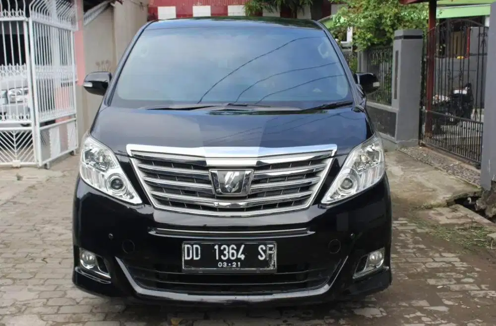 Jual mobil bekas Alphard