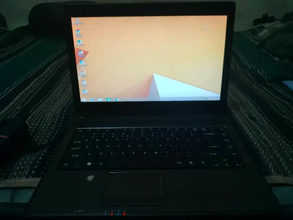 Laptop Acer 4738 Core i3