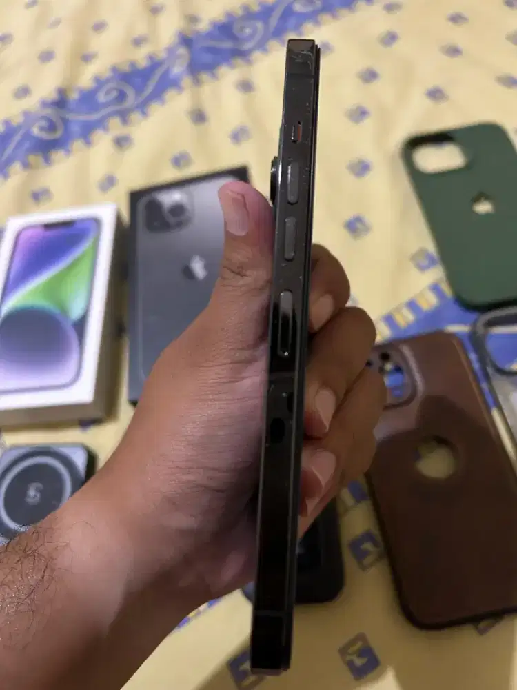 Dijual cepat borongan iphone 13 pro max 256 GB dan 14 128 GB