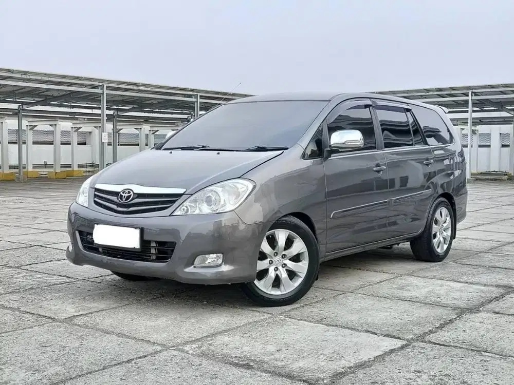 Kijang Innova G Diesel AT 2010