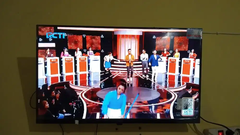 DJUAL LED TV AQUA 32 INCH TYPE AQT32K70M (DIGITAL/HD)