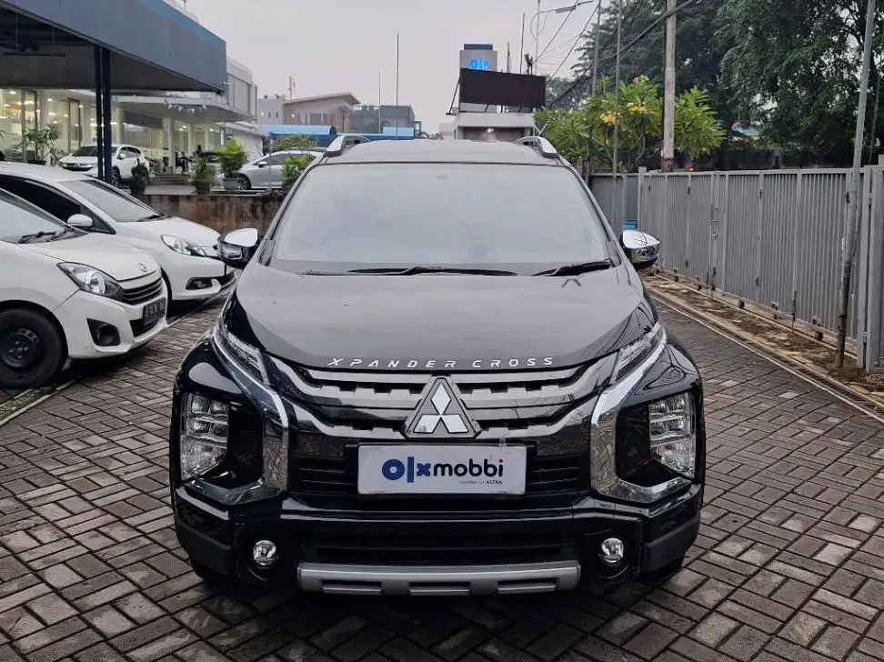 LOW DP Mitsubishi Xpander 1.5 Cross Premium Package Bensin-AT 2021 3DI